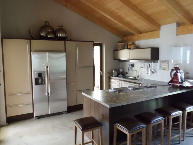 Einbauküche - Möbelhaus Wallnöfer